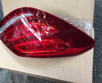 Đèn hậu Mercedes C200/C250